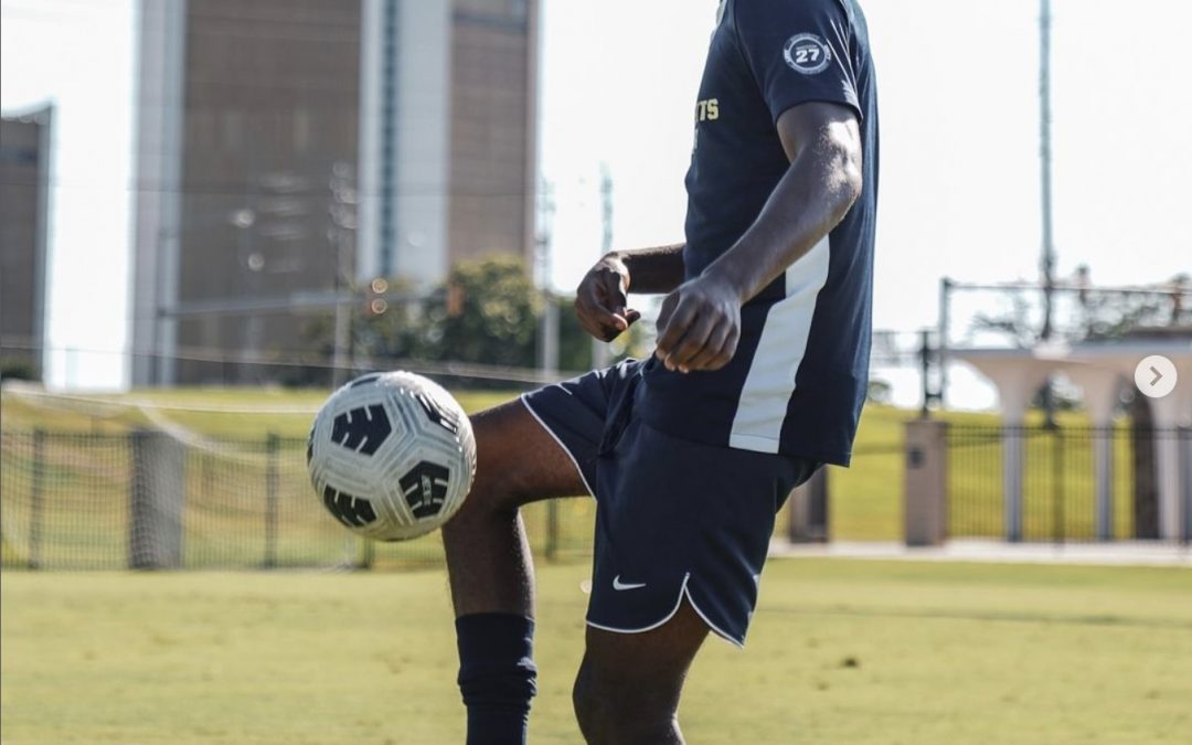 Emmanuel Dennis: Del Showcase en Cancún al Éxito en la NCAA División I